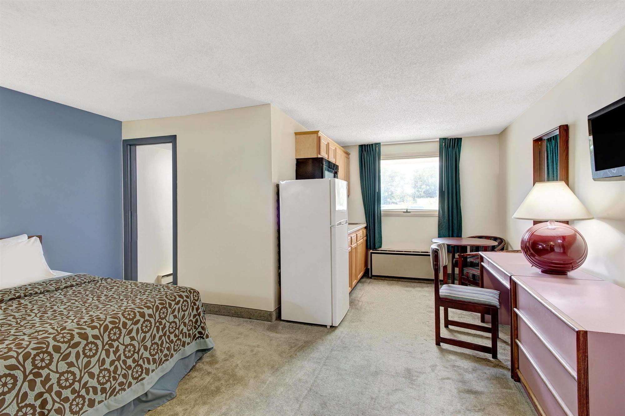 Days Inn By Wyndham Shrewsbury Worcester Eksteriør bilde