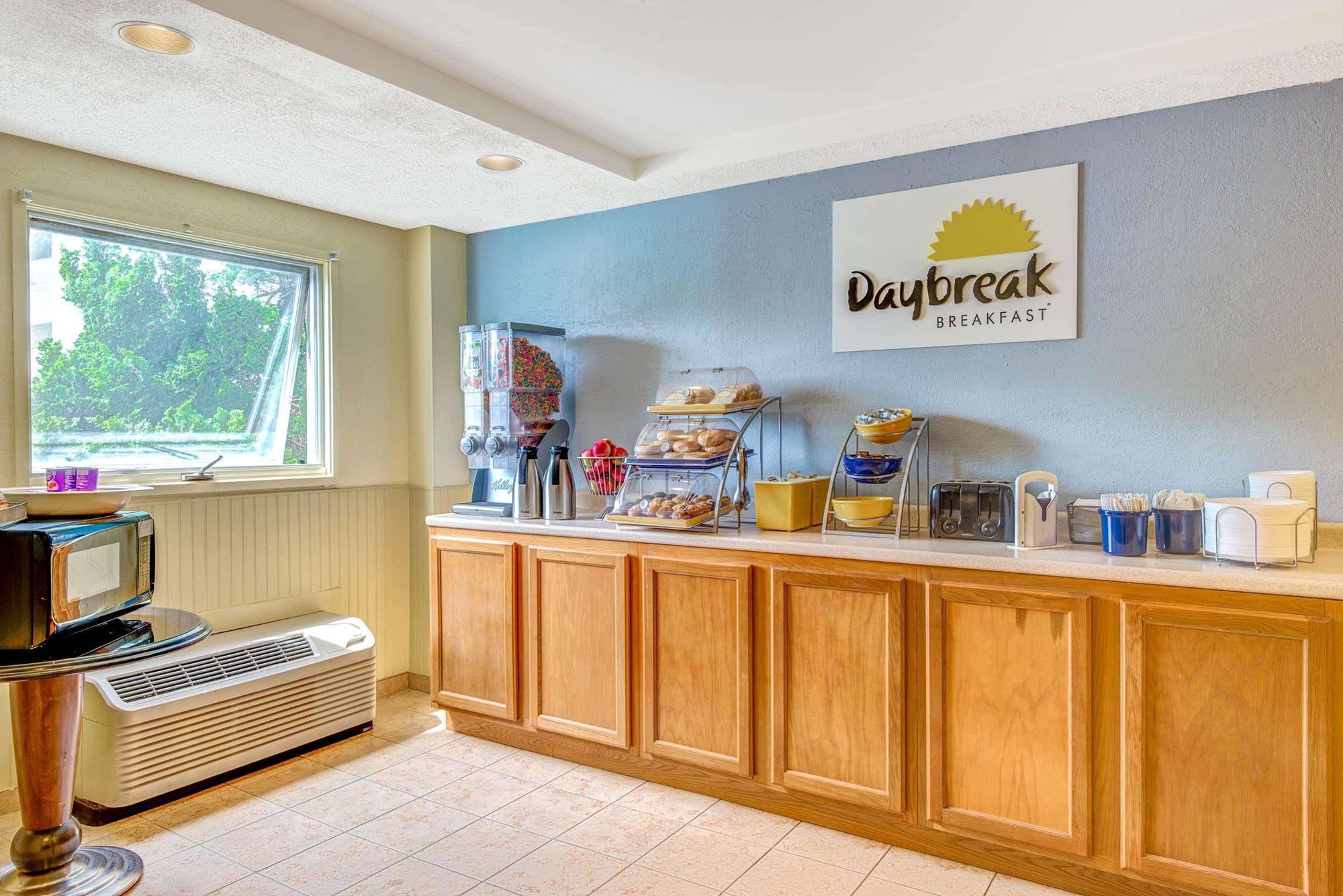 Days Inn By Wyndham Shrewsbury Worcester Eksteriør bilde